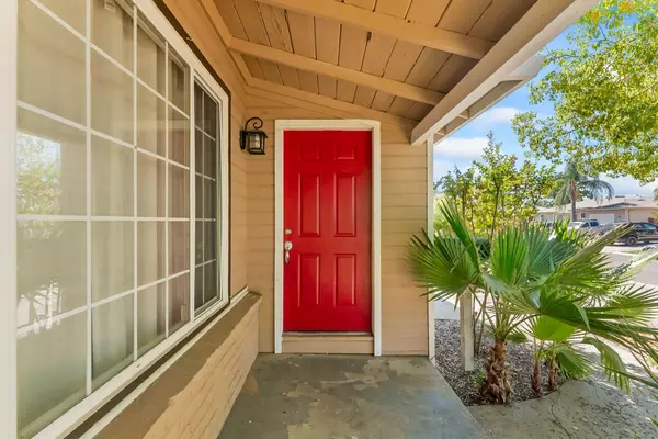 Sacramento, CA 95815,2104 Rockbridge RD