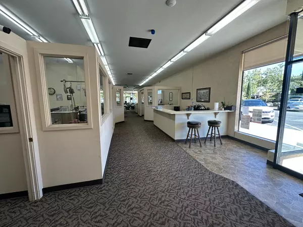 Lodi, CA 95240,125 S School ST