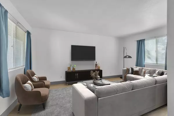 Sacramento, CA 95826,9101 Newhall DR #29