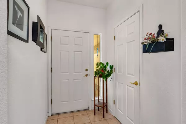 Los Banos, CA 93635,2985 La Vina CIR