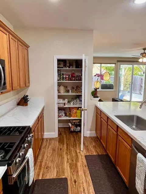 Elk Grove, CA 95758,7647 Masters ST