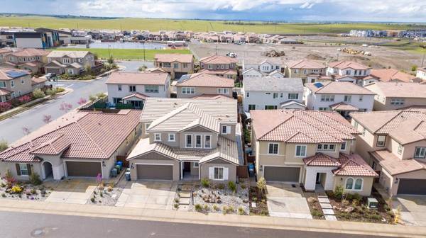 4643 Flagstaff DR, Folsom, CA 95630