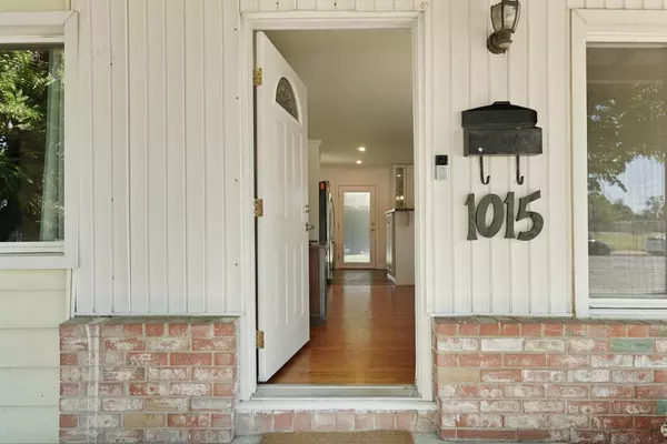 Lodi, CA 95240,1015 Holly DR