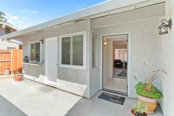 Orangevale, CA 95662,8541 Cumulus WAY