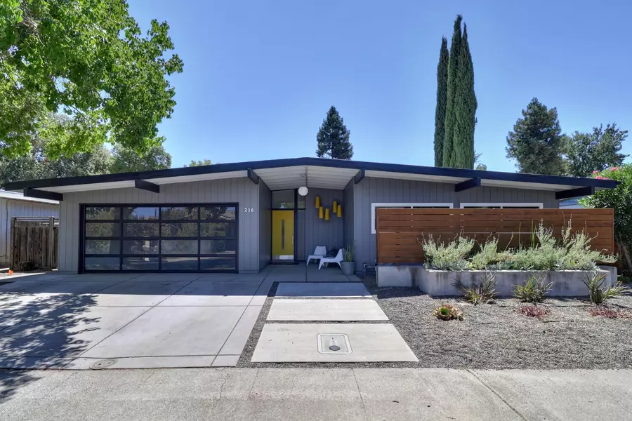 216 Luz PL, Davis, CA 95616