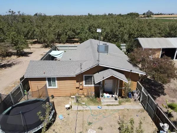 Livingston, CA 95334,14118 Bell