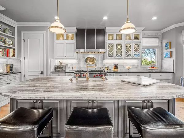 El Dorado Hills, CA 95762,5443 Sur Mer DR