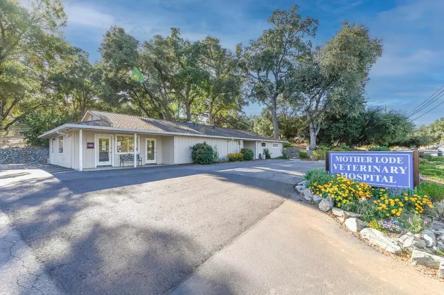 382 W Highway 4, Murphys, CA 95247