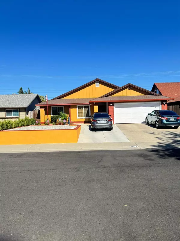 8009 W Renton WAY, Sacramento, CA 95828