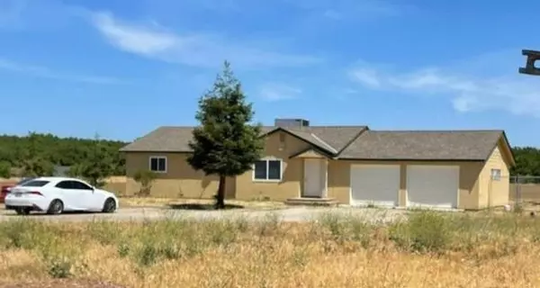 1113 St Francis AVE, Modesto, CA 95356