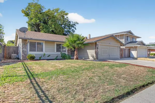 Sacramento, CA 95828,7633 Clement CIR