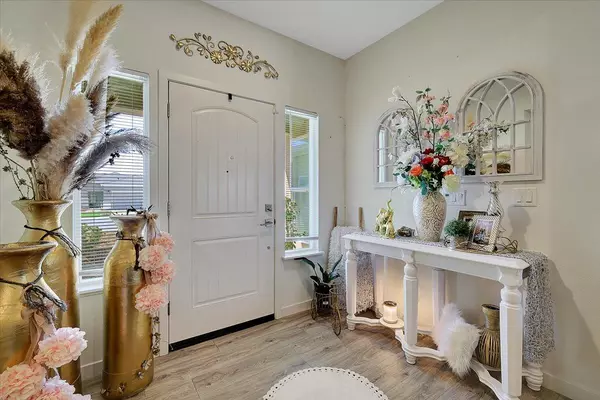 Colusa, CA 95932,75 King Air DR