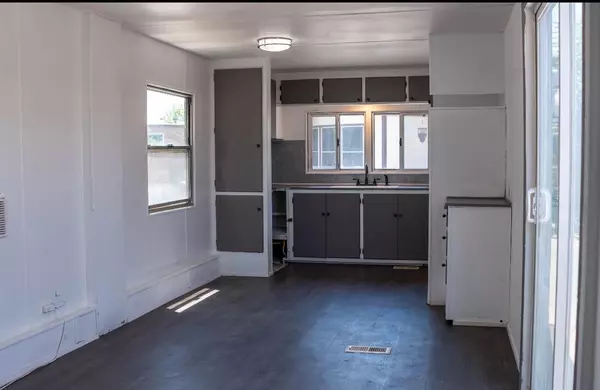 Oakdale, CA 95361,1931 E F ST