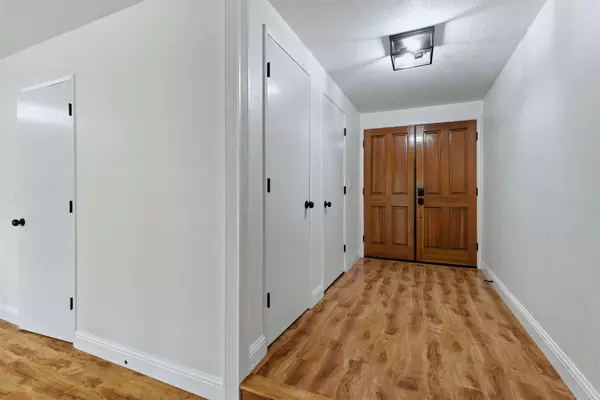 Oakdale, CA 95361,877 River Bluff CT