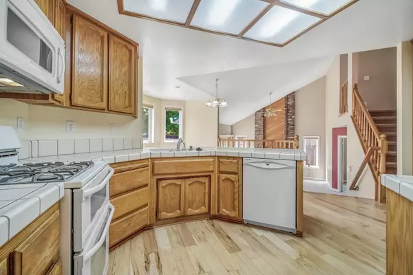 Sacramento, CA 95829,9040 Durness WAY