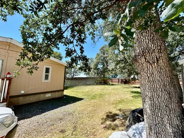 Smartsville, CA 95977,23310 Big Oak DR