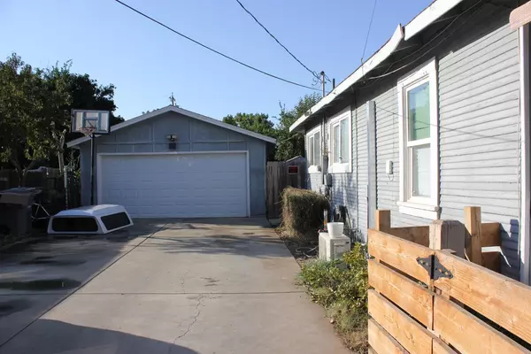 Yuba City, CA 95991,275 Moore AVE