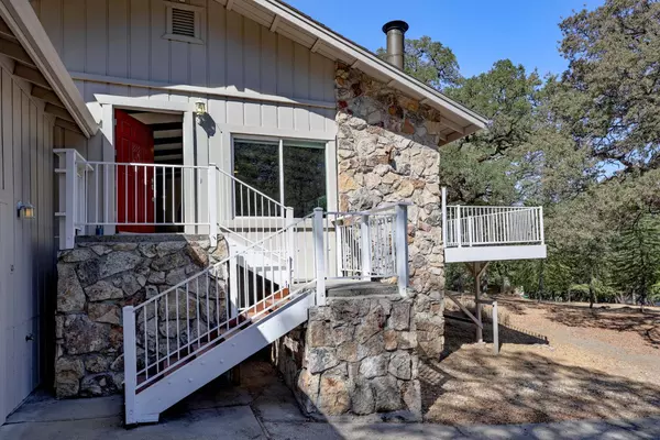 Penn Valley, CA 95946,17767 Huckleberry DR