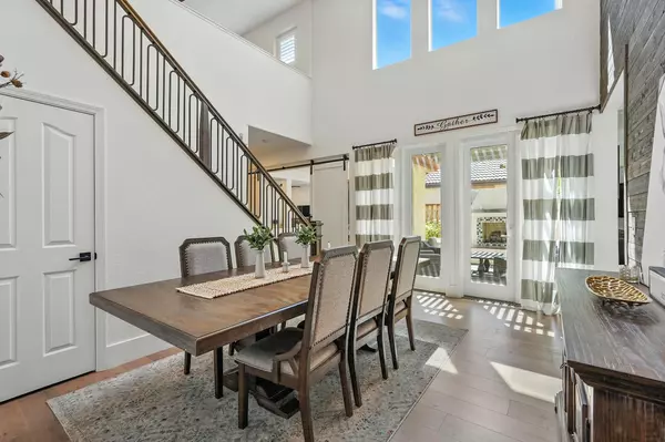 Folsom, CA 95630,1082 Smith WAY