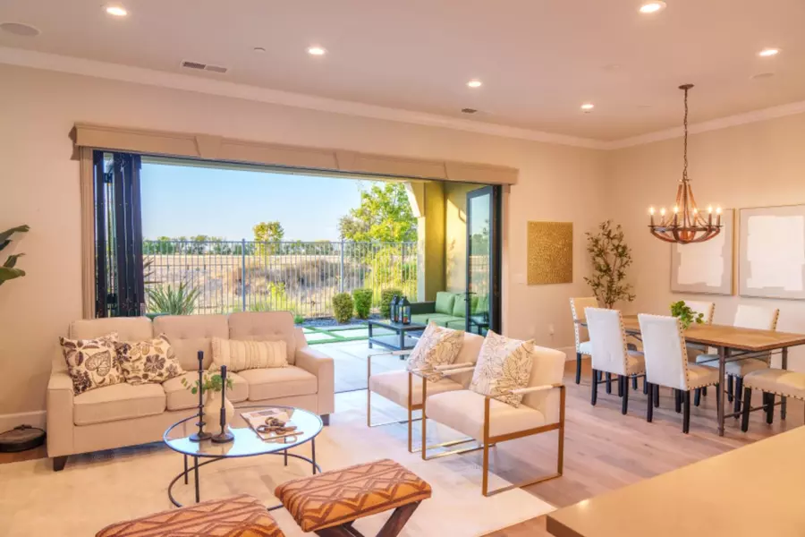 1043 Pierce, Davis, CA 95616