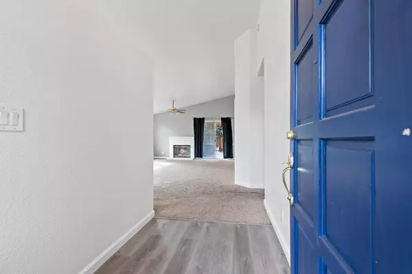 Turlock, CA 95382,3723 Honeycreeper DR