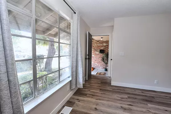 Sacramento, CA 95831,37 Starlit CIR