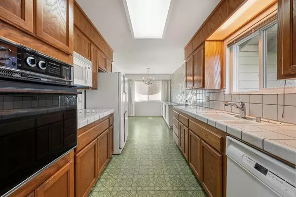 Sacramento, CA 95831,1312 58th AVE