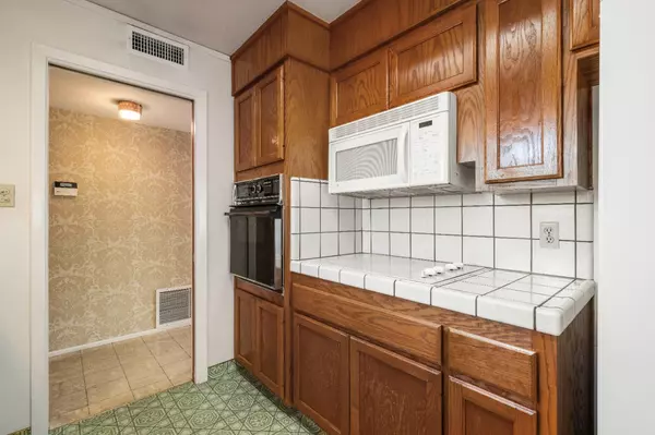 Sacramento, CA 95831,1312 58th AVE