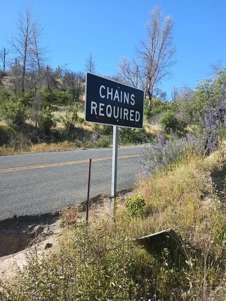 34 Burr LN, Oroville, CA 95940