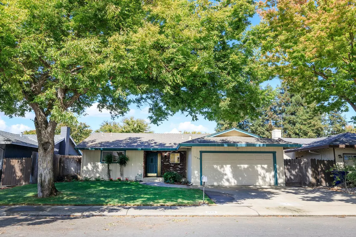 Modesto, CA 95355,1709 Fernandes ST