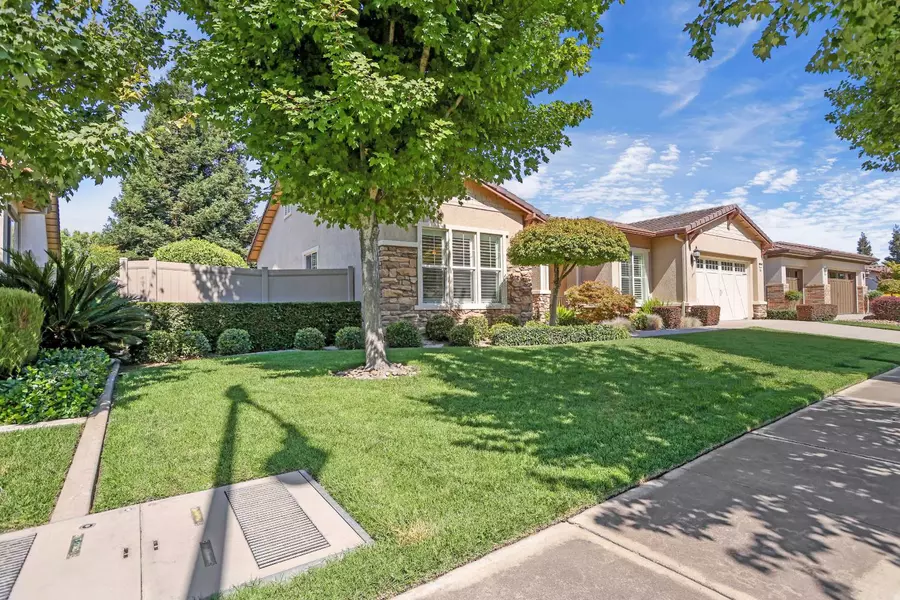 2451 Belle Glade LN, Manteca, CA 95336