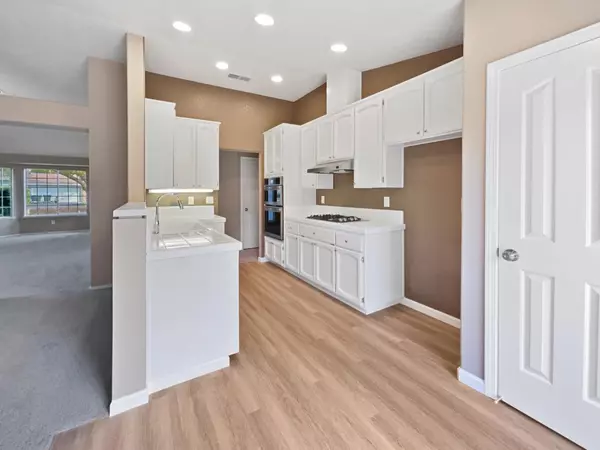 Elk Grove, CA 95758,4612 Silvies WAY