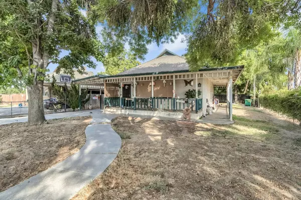 Selma, CA 93662,2214 Orange AVE