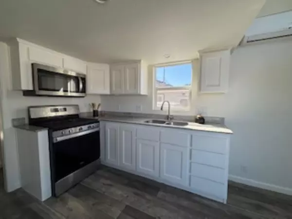 San Jose, CA 95116,1300 E San Antonio ST #1