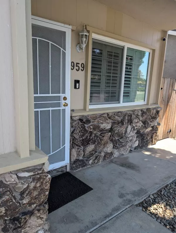Sacramento, CA 95831,959 Johnfer WAY
