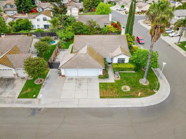 Galt, CA 95632,1054 Starbrook DR