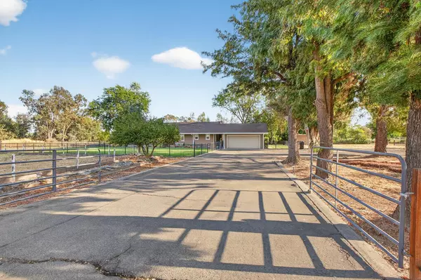 Sacramento, CA 95829,10318 Gerber RD
