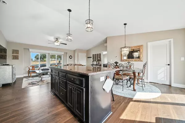 Wallace, CA 95254,393 Danna Ct