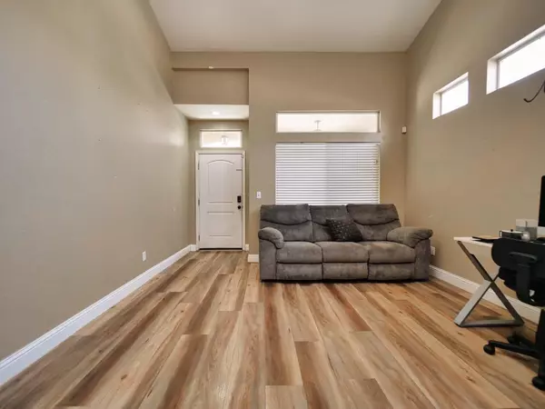 Elk Grove, CA 95624,9008 Devon Crest WAY