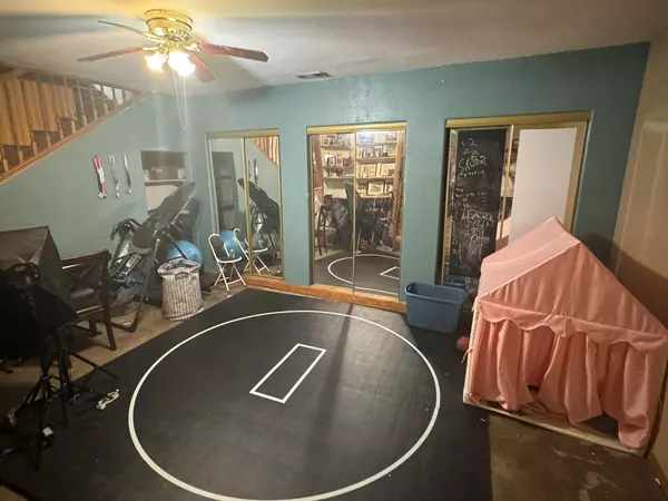 Sacramento, CA 95824,6244 Donnelly LN