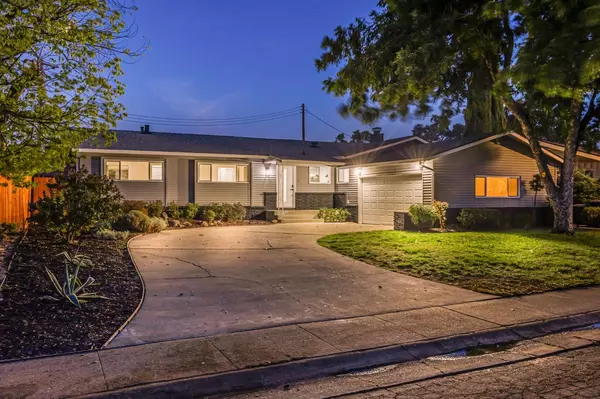 Sacramento, CA 95831,6877 Buena Terra WAY