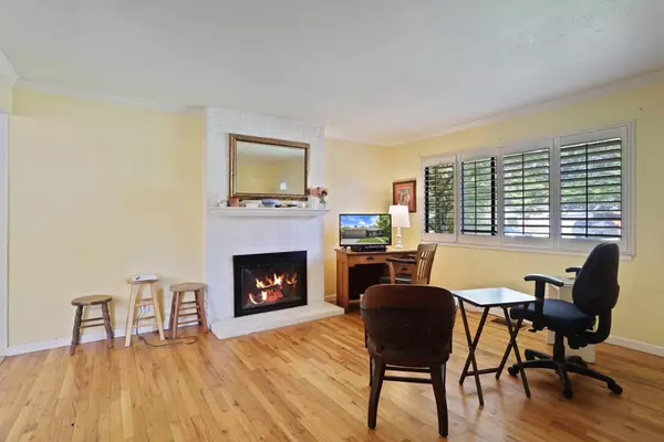 Stockton, CA 95207,332 Jean AVE