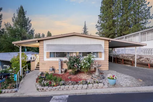 1576 Mulberry DR, Grass Valley, CA 95945