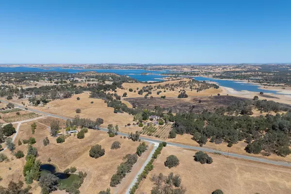 Wallace, CA 95254,11168 Camanche Parkway South