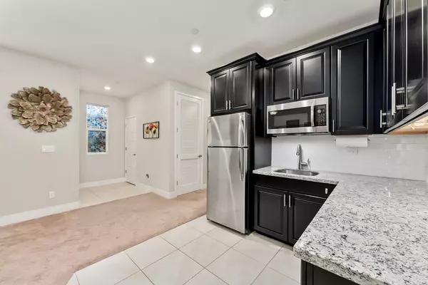 Elk Grove, CA 95624,9523 Sauterne WAY