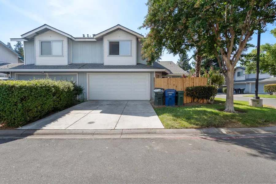 7212 Kallie Kay Ln, Sacramento, CA 95823