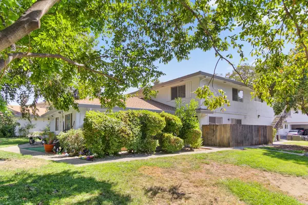 Sacramento, CA 95842,4746 Greenholme DR #2