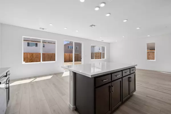 Lincoln, CA 95648,3007 United DR
