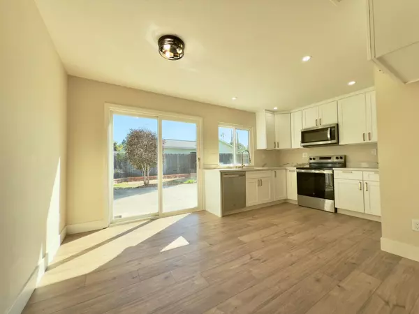 Sacramento, CA 95823,7741 Telfer WAY