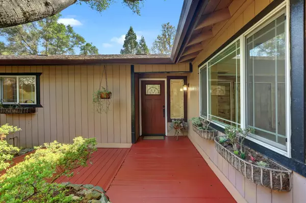 23164 Sequoia CT, Auburn, CA 95602